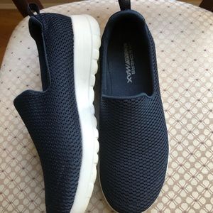 Skechers Women’s Navy Go Walk Sneakers